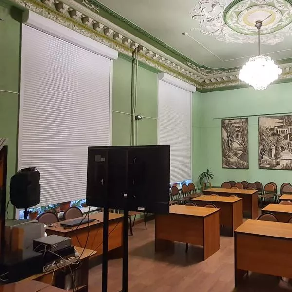 Рольставни (роллеты), центральная научная библиотека на улице Дзержинского, фото работ 000036