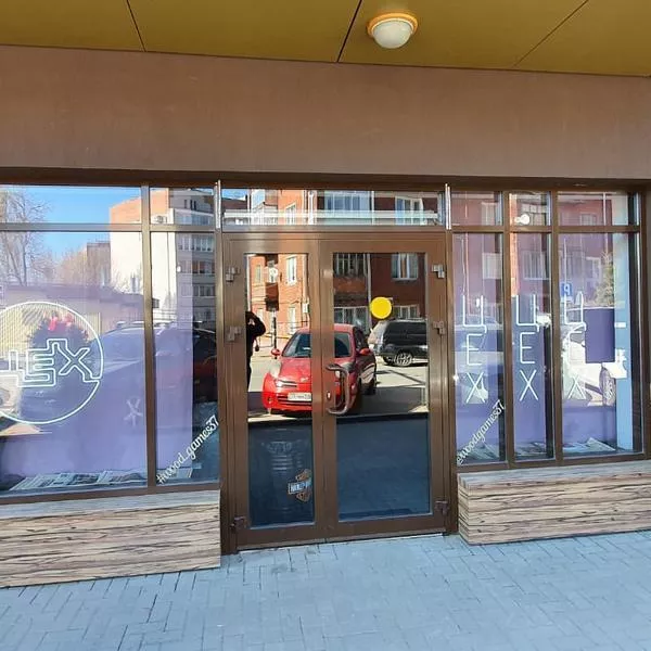 Тонировка стеклопакетов ТЦ Полет в Иваново, кафе Цех фото работ 000001