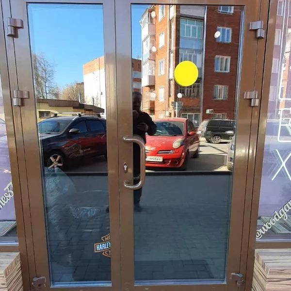 Тонировка стеклопакетов ТЦ Полет в Иваново, кафе Цех фото работ 000002