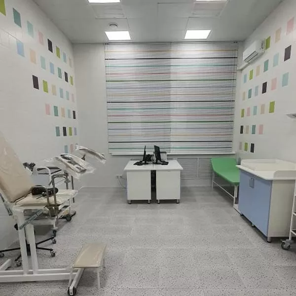 Жалюзи горизонтальные, детская поликлиника и женское отделение от Городская больница №4 в Иваново (бывший ГЛАВК), фото работ 000265